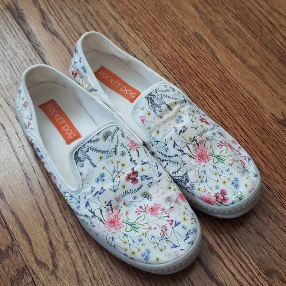 Rocket Dog Floral Slip-On Flats